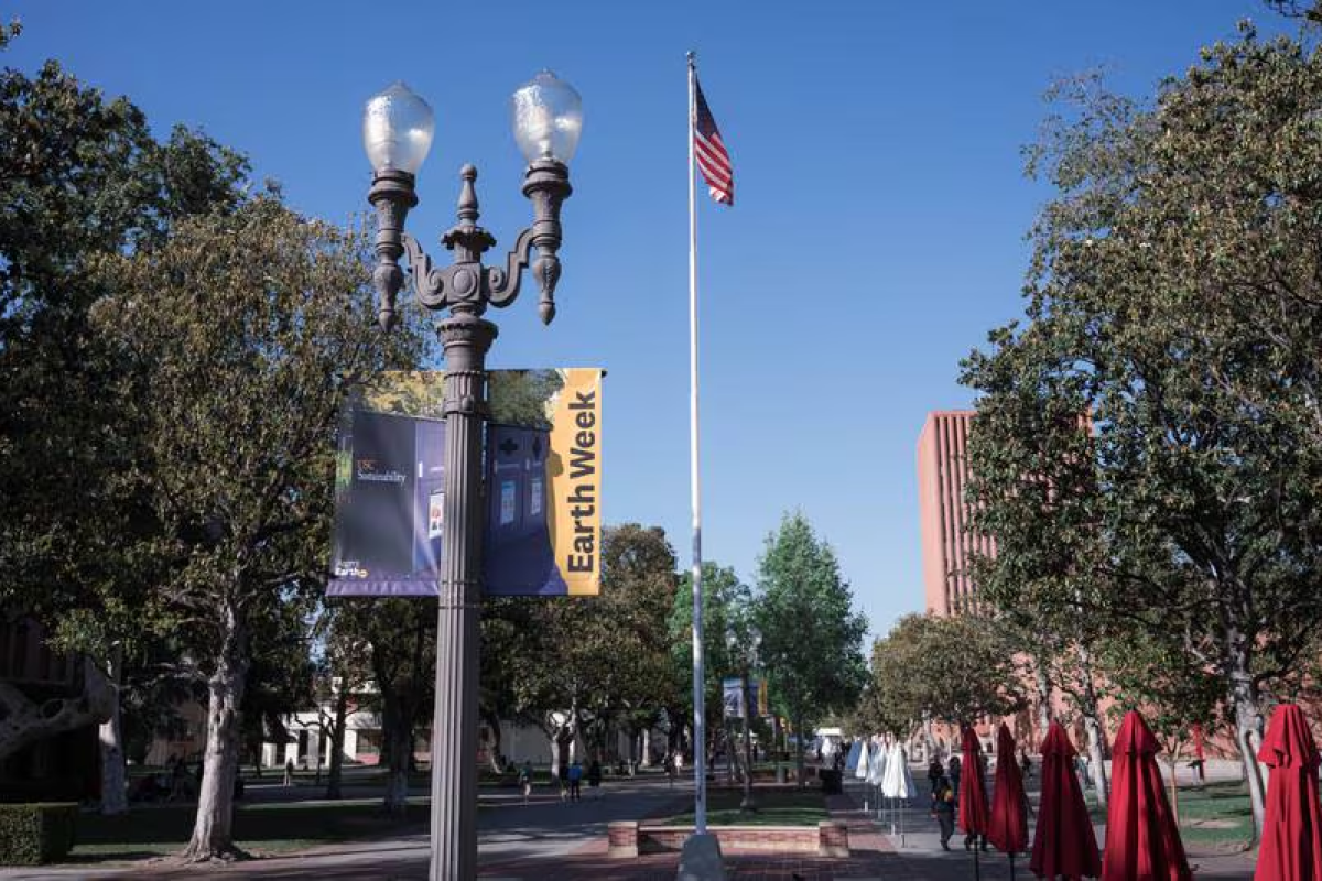 A USC Sustainability Earth Week banner in 2022. (Photo courtesy of Michael Chow)